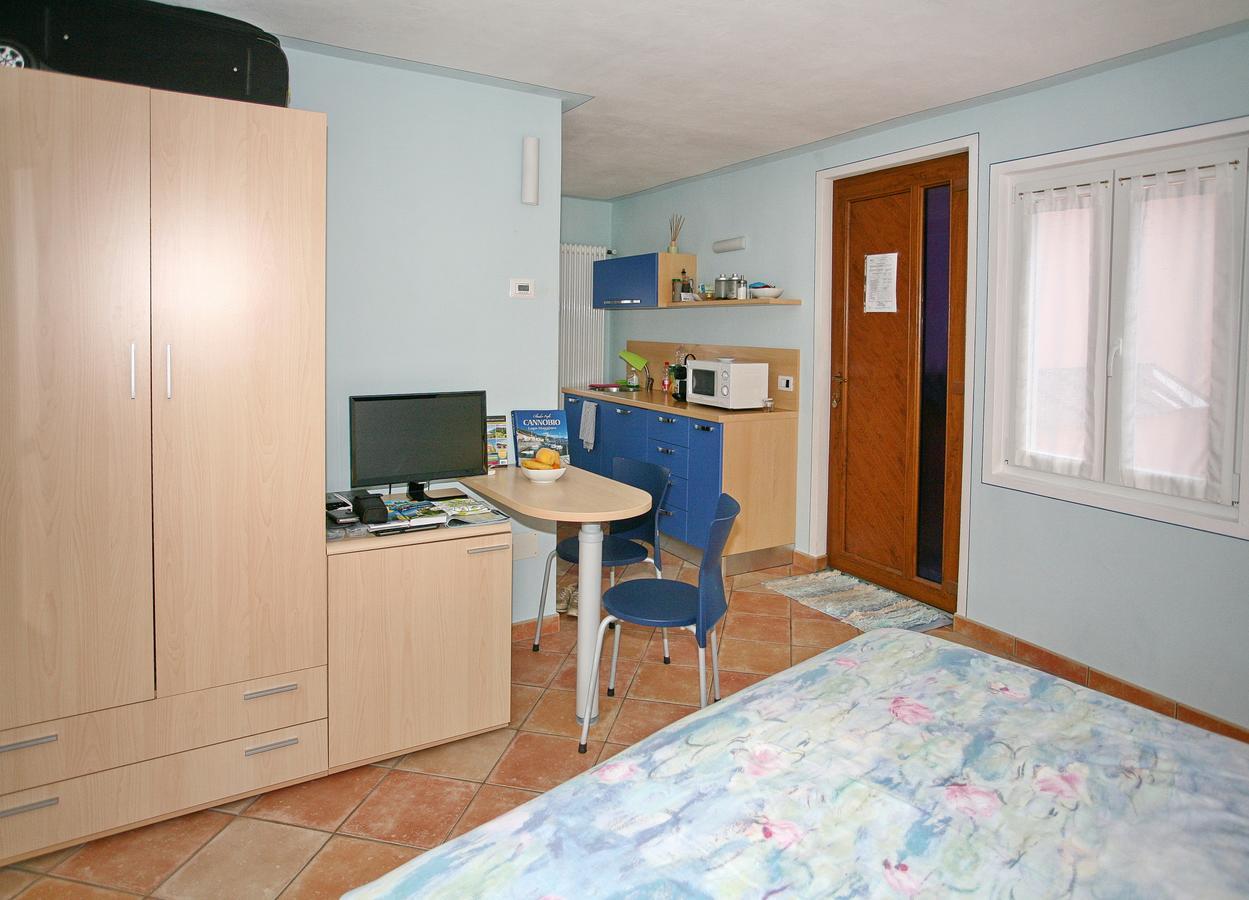 B&B 21 Канобио Екстериор снимка