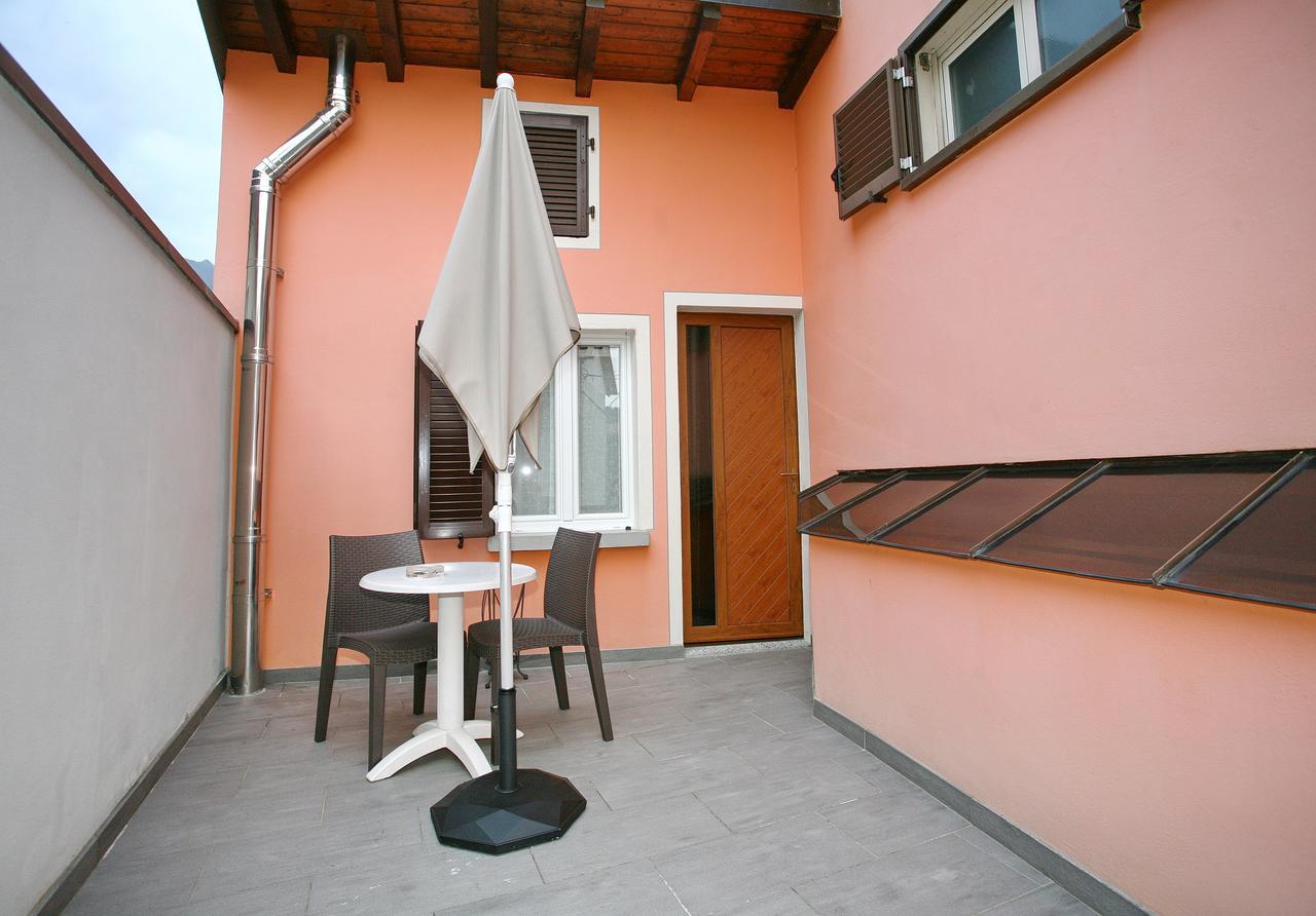 B&B 21 Канобио Екстериор снимка